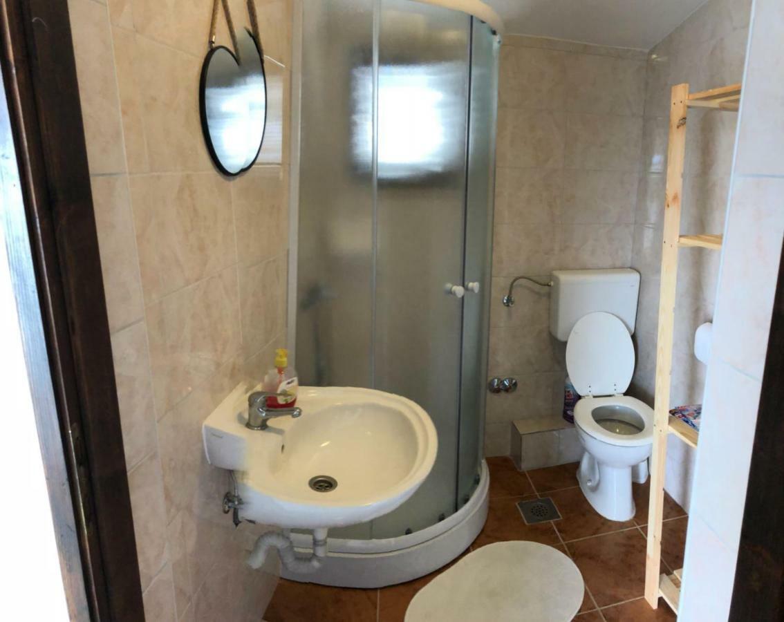 Apartman Zidak Vir Exteriör bild