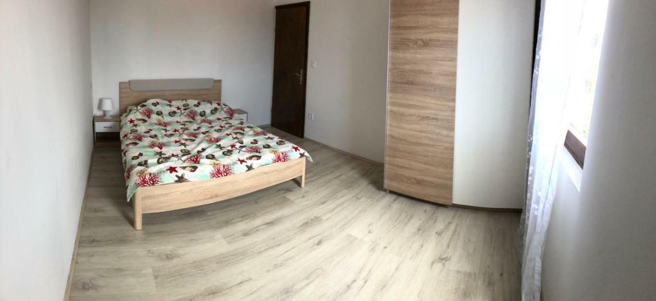 Apartman Zidak Vir Exteriör bild