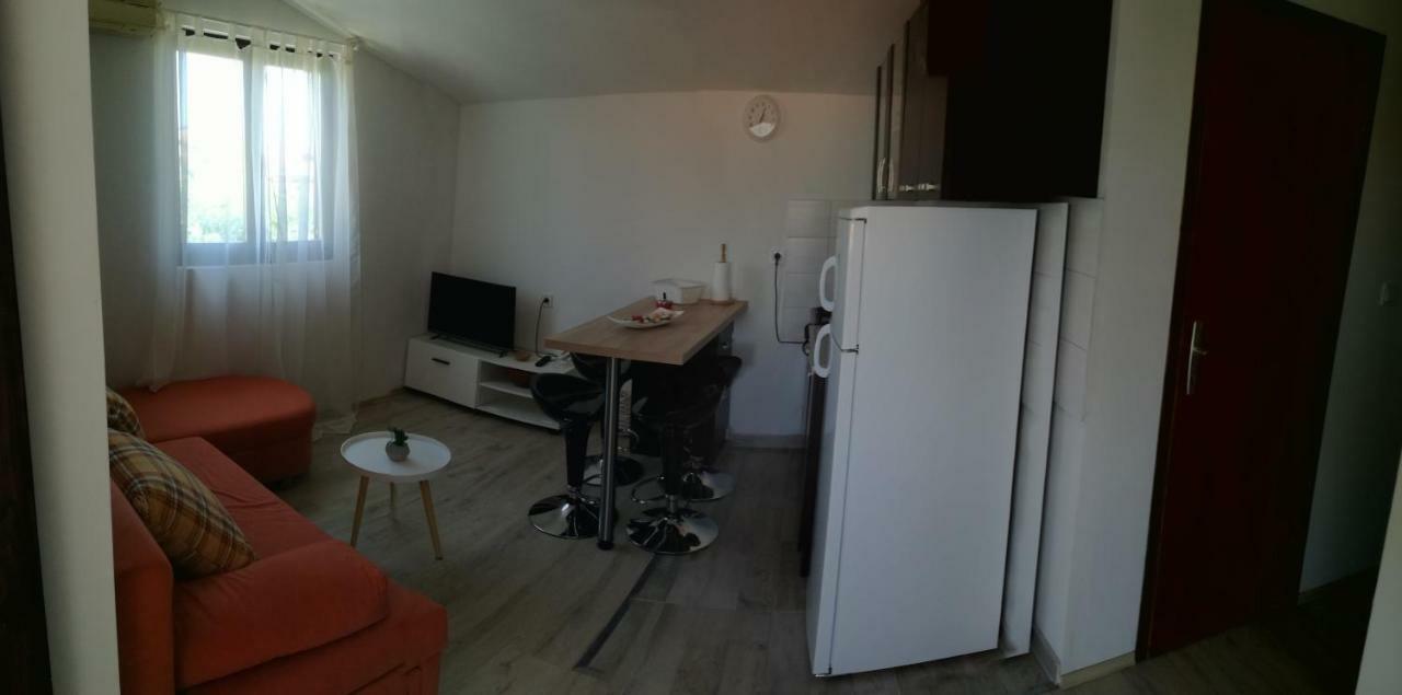 Apartman Zidak Vir Exteriör bild